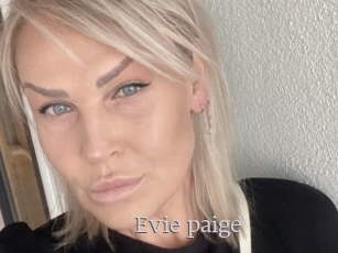 Evie_paige