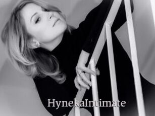 HynekaIntimate