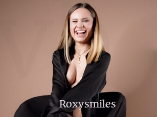 Roxysmiles